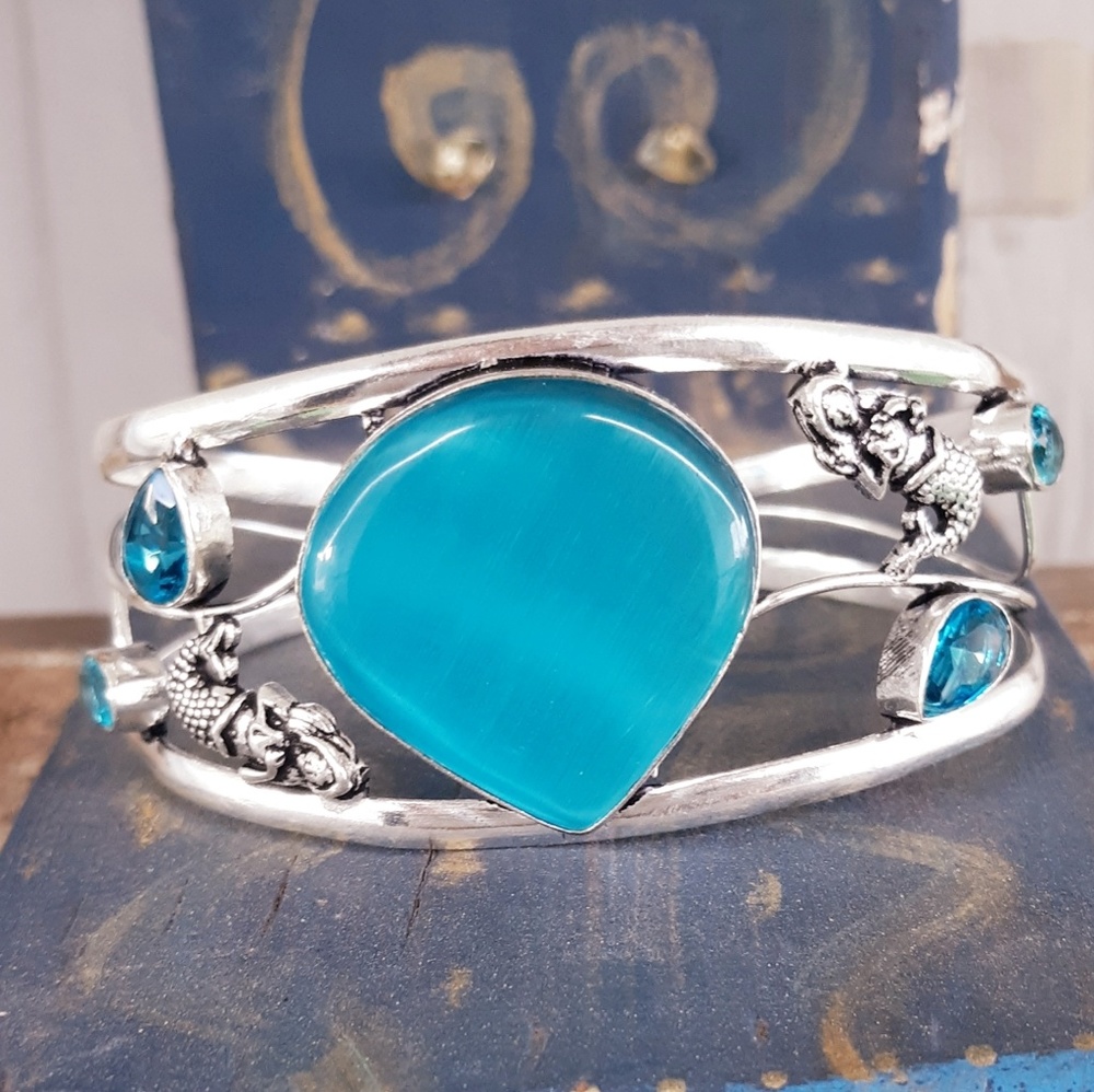 New Mona Lisa & Blue Topaz 925 Silver Mermaid Cuff Bracelet.
